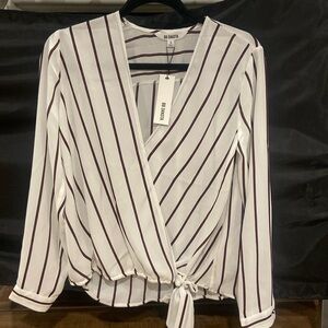 NWT BB Dakota blouse